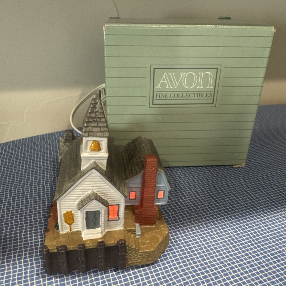 1989 Avon Church Early American Light-Up Village Mini Christmas House Collection